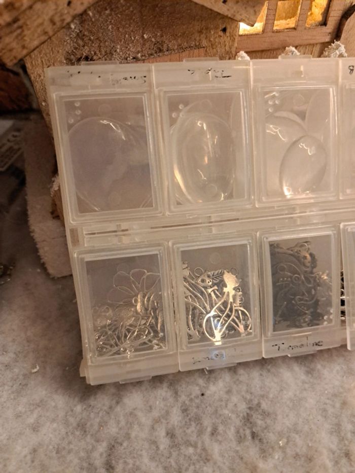 Lot de breloques et cabochon en verre - photo numéro 9