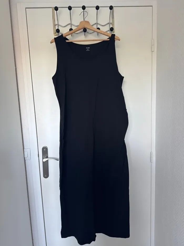 Robe longue noire