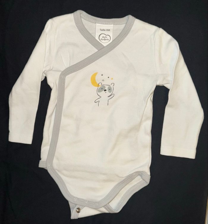 Ensemble Body & bavoir Taille 6mois - photo numéro 2