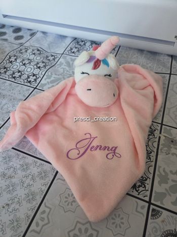 Doudou licorne 