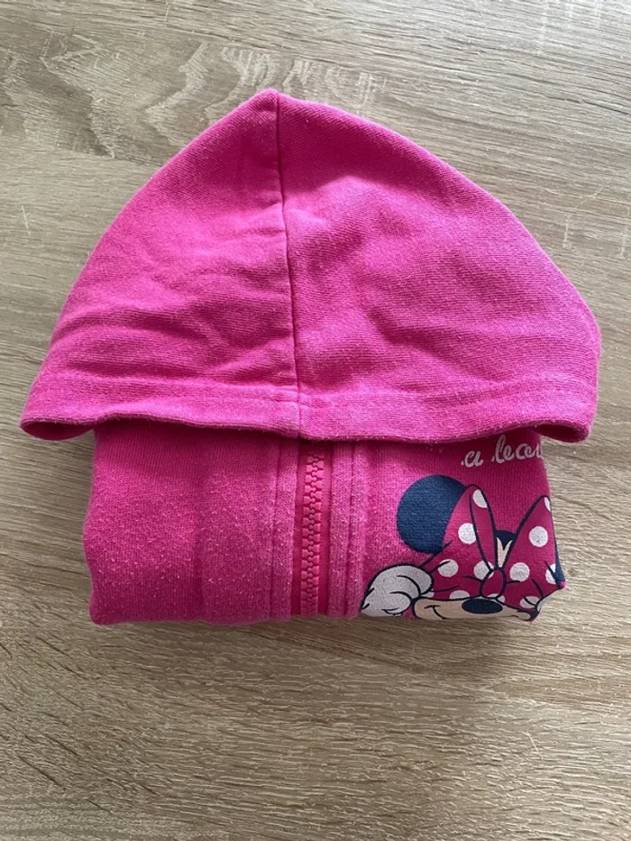 Sweat a capuche - photo numéro 4
