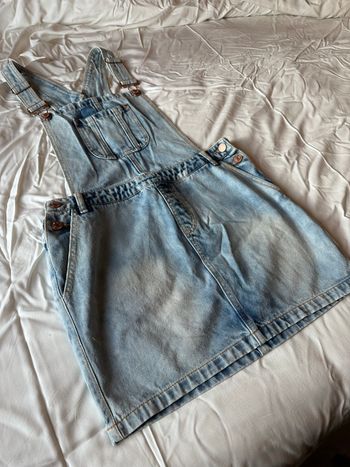 Robe en jean bleu clair effet salopette taille 36 comme neuve