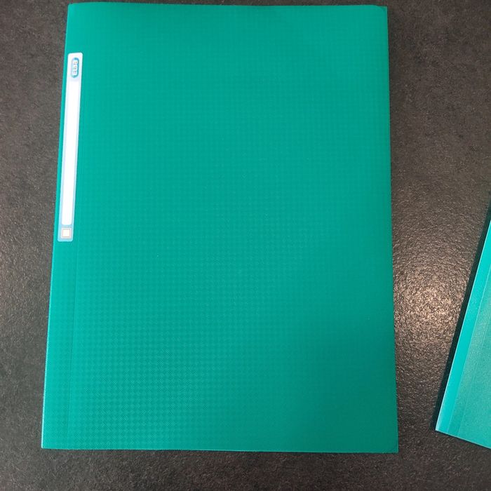 Pochettes vertes en polypropylène - photo numéro 2