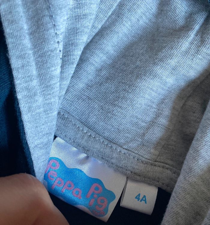 🔹 Sweat tee-shirt manches longues à capuche Peppa pig garçon 🔹 95% Coton - 4 ans 🔹 - photo numéro 5