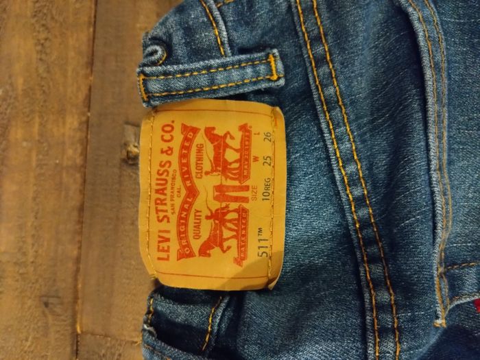 Jean Levi’s 511 bleu enfant garçon W25 L25 – Très bon état - photo numéro 4