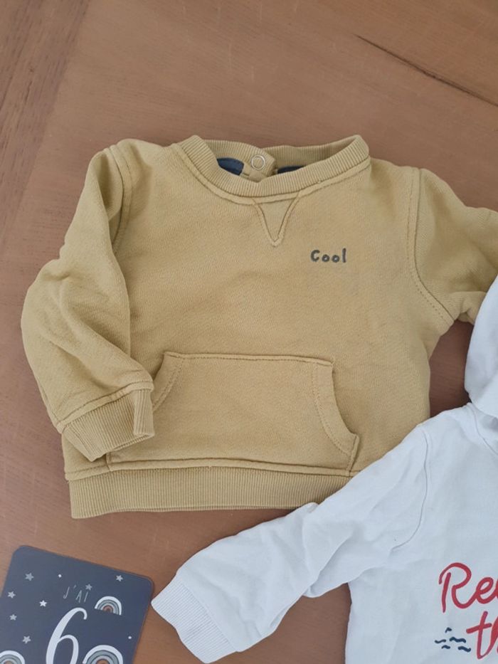 Lot 2 sweats garçon 6 mois 63-69 cm - photo numéro 4