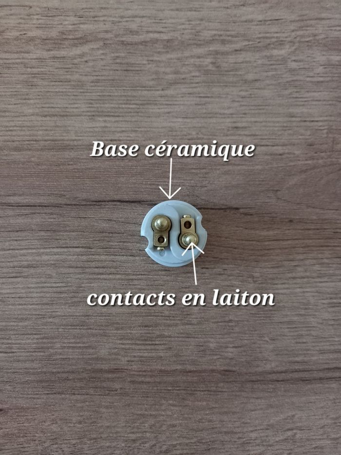 Douille B22 ancienne en acier laitonné et céramique +bague Abat-jour. - photo numéro 9