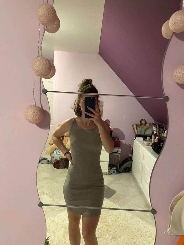 Robe moulante