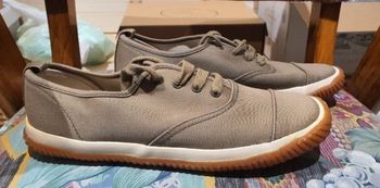 Tennis toile 37 neuve