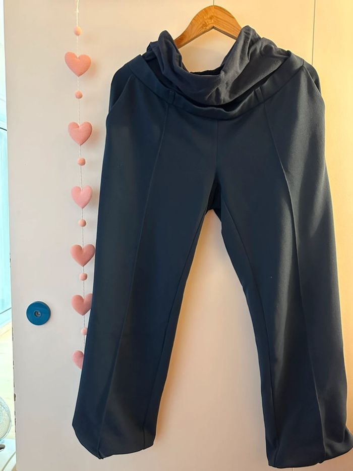 Pantalon à pli de grossesse