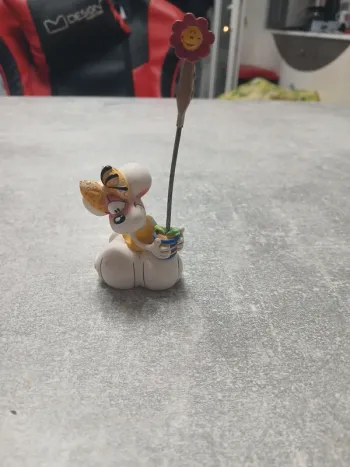 Figurine