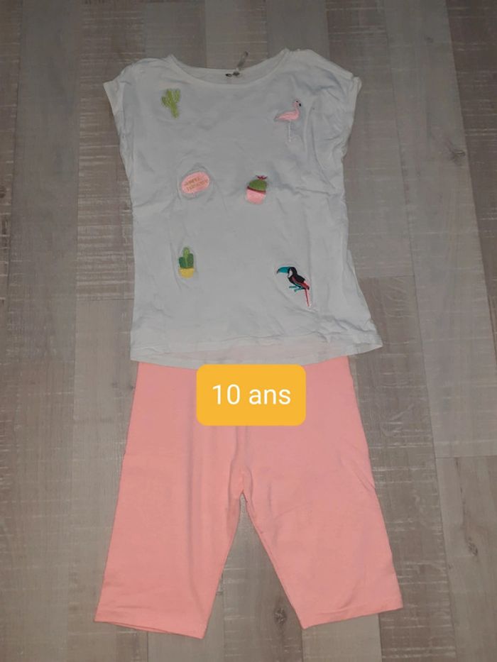 Ensemble legging court tee shirt flamand  rose 10 ans