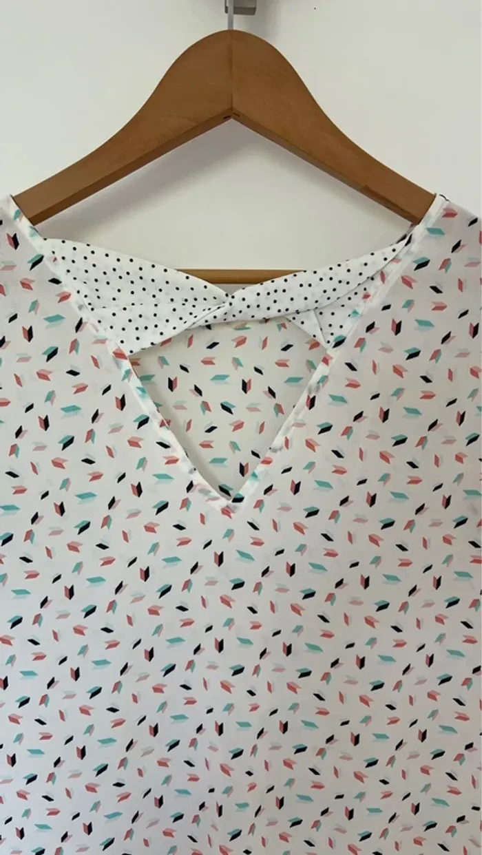 Blouse chemisier légère à motif et noeud dans le dos - photo numéro 3