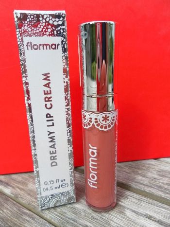 Rouge à lèvres liquide