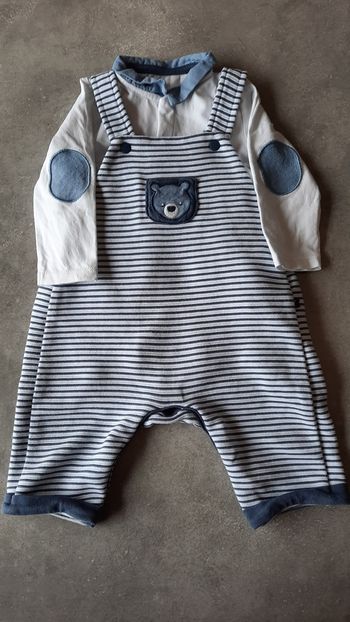 Jolie ensemble salopette 3 mois