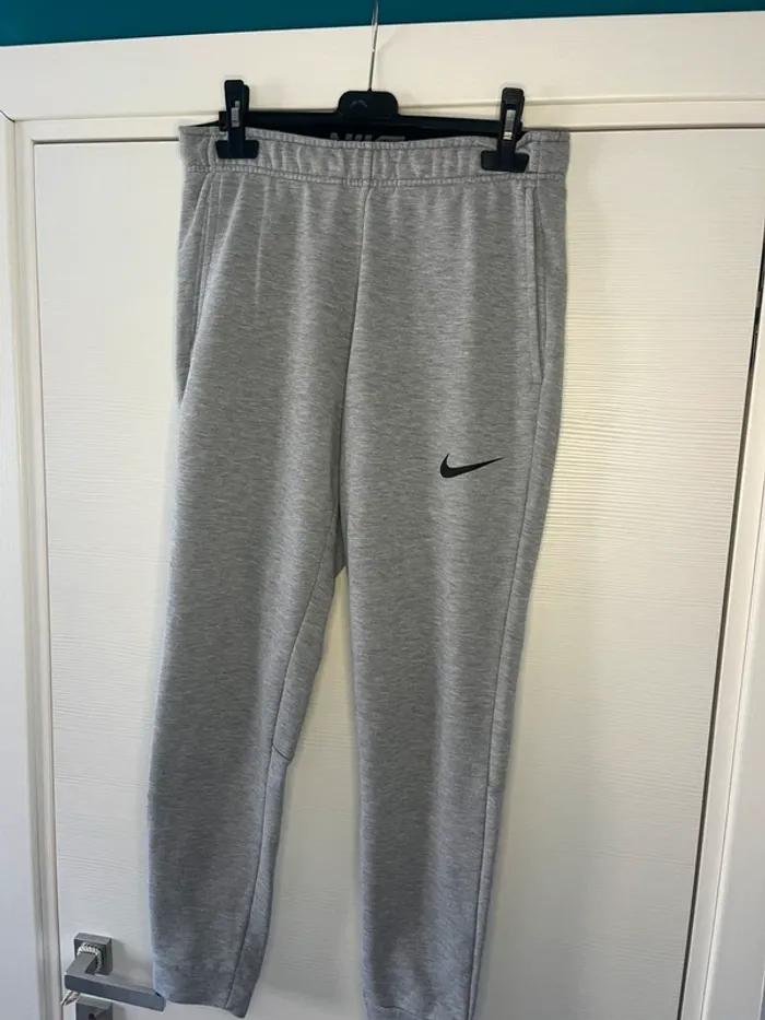 🔹 Pantalon de Jogging Nike 🔹