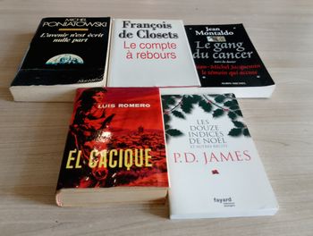 Lot de 5 livres, romans,(24)(Jean Montaldo ect.)