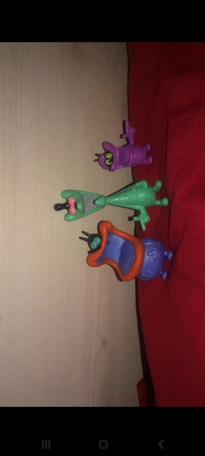 Figurines Oggy et les cafards