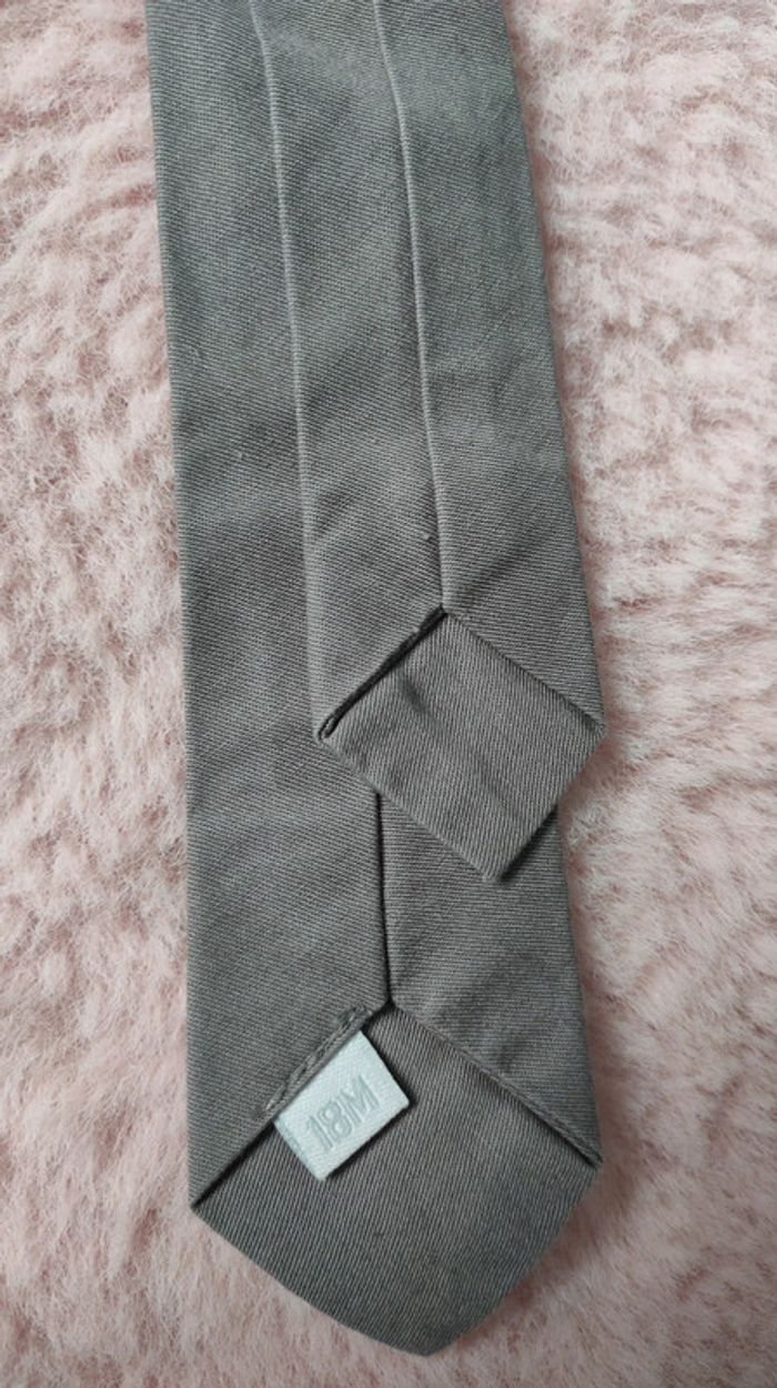 👶 Cravate 18 mois 👶 - photo numéro 2