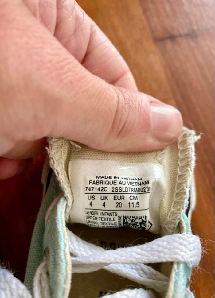 Paire de converse taille 20 - photo numéro 3