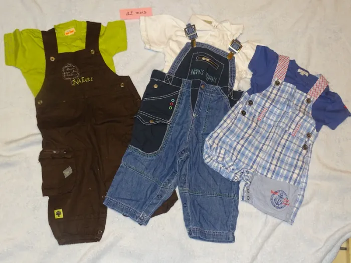 Lot de 3 ensembles 12 mois