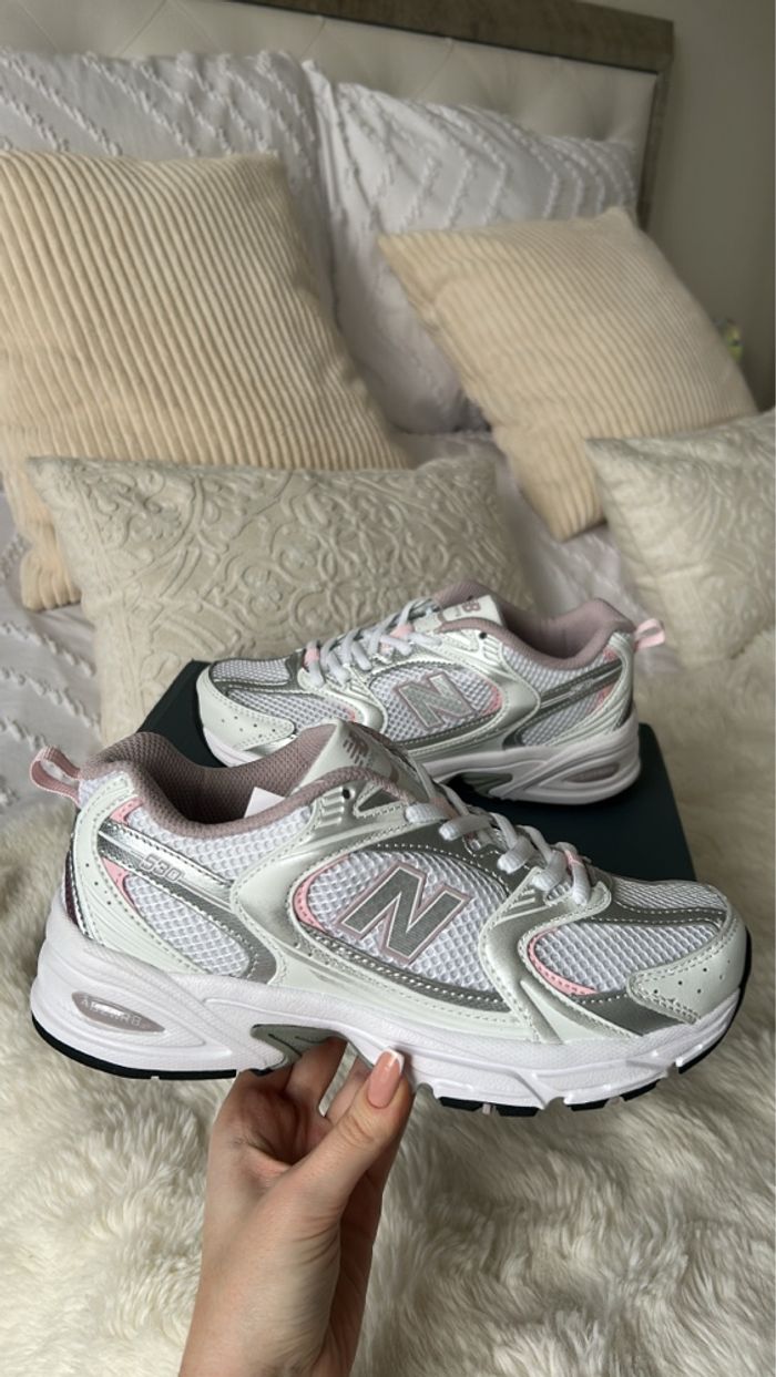 Baskets argenté et rose - photo numéro 2