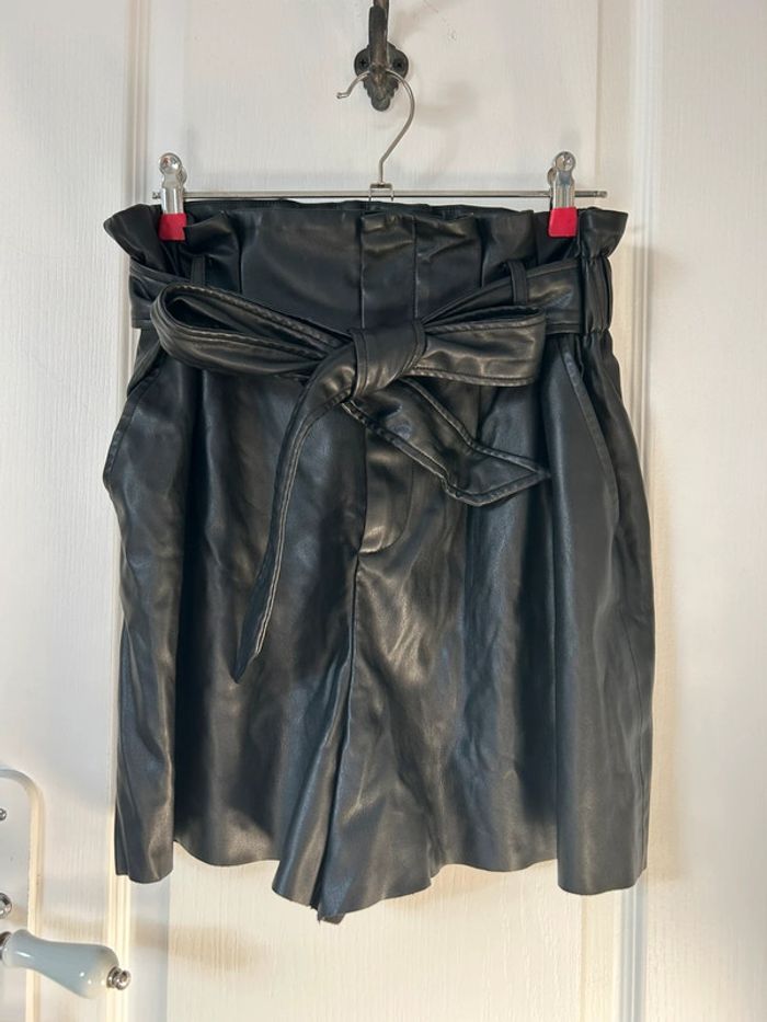 Short en cuir - photo numéro 2