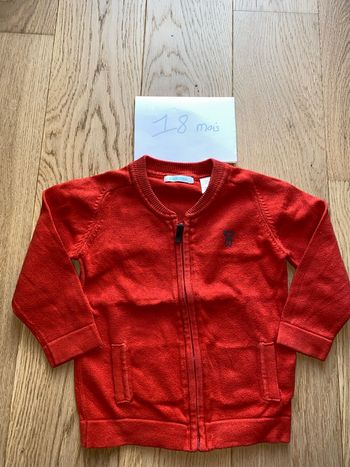 Gilet zippé en laine fine rouge – Obaïbi – 18 mois