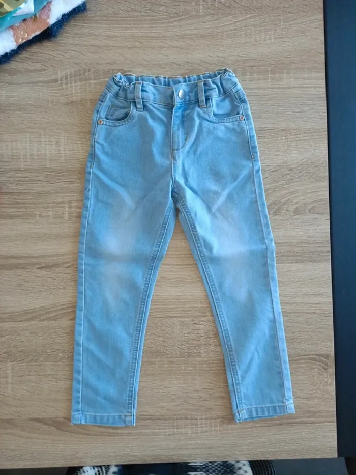 Jeans, 5 ans - photo numéro 3
