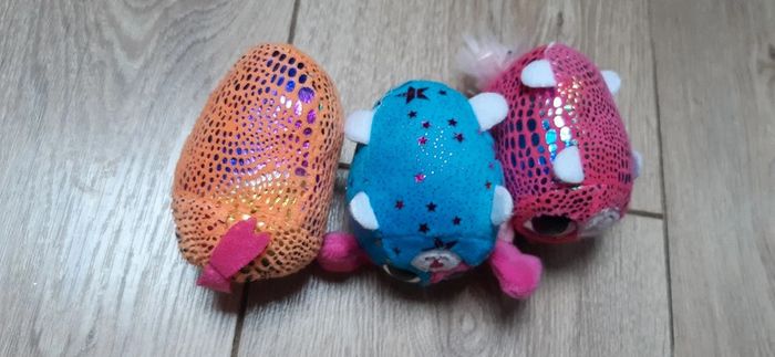 Lot de 3 petites peluches "cool surprises" one two fun - photo numéro 2