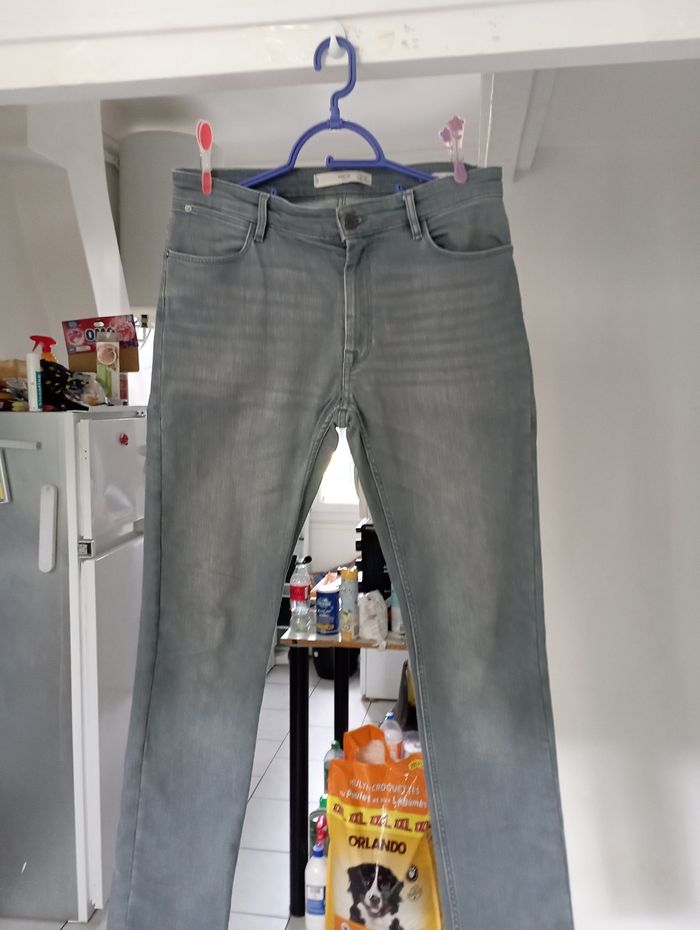 Jean de femme slim marque MNG taille 40.