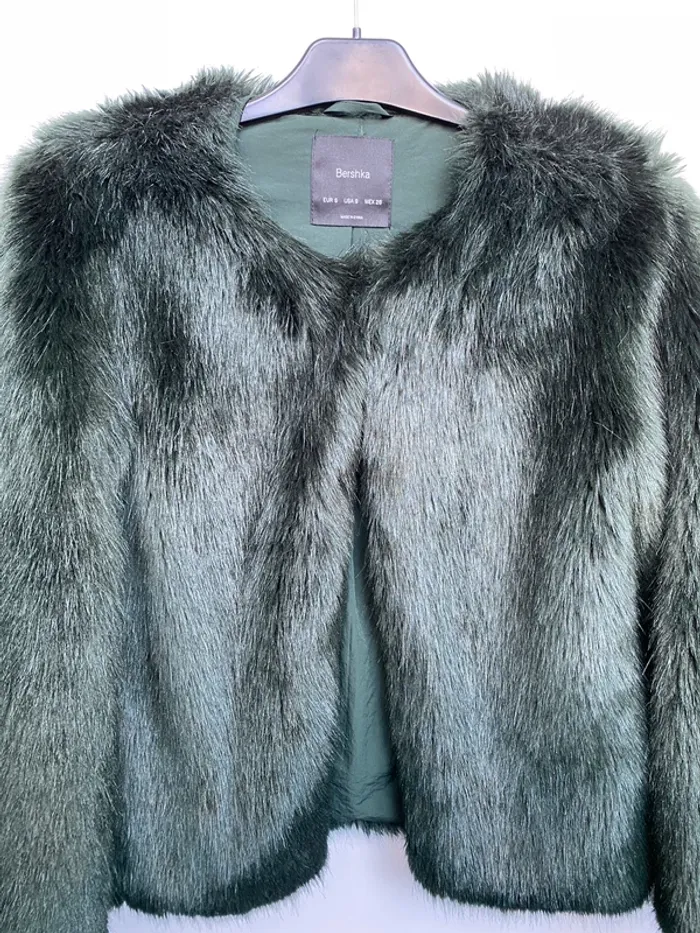 Manteau fausse fourrure vert bouteille