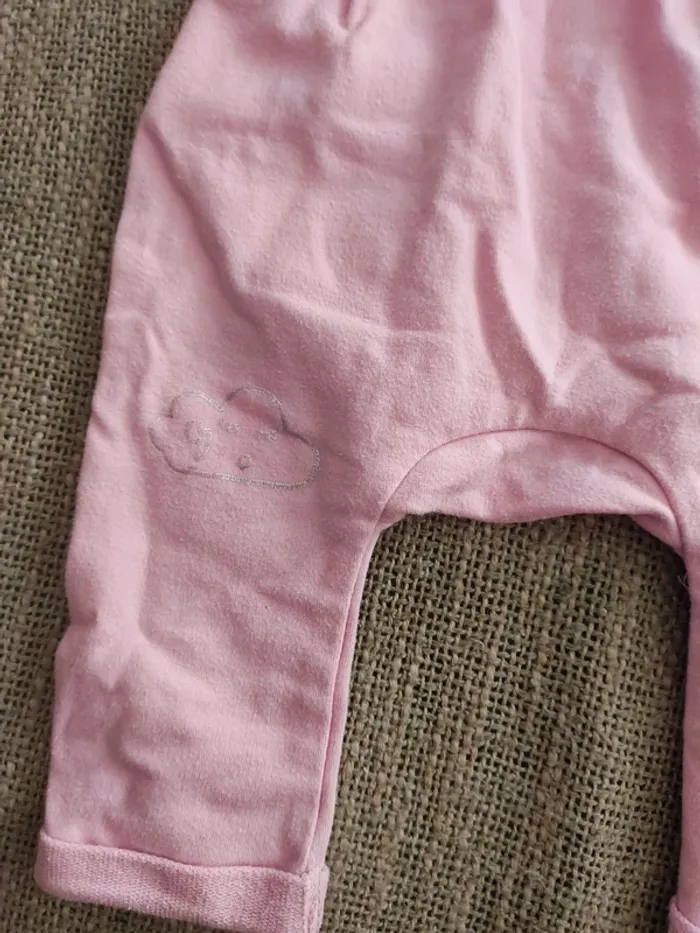 Lot de deux bas leggings fille 6 mois excellent état - photo numéro 2