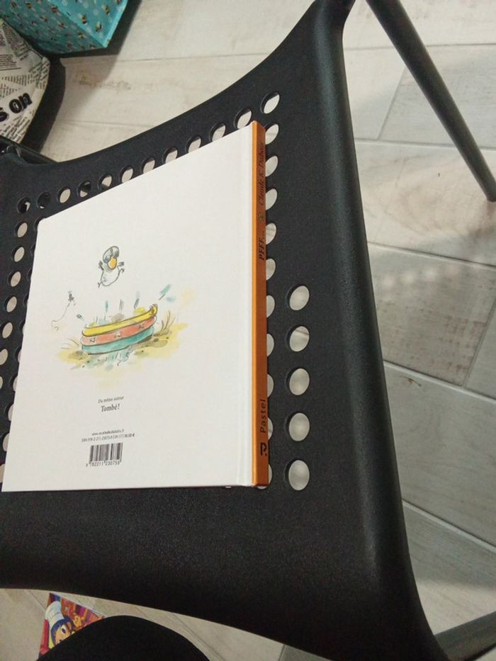 Livre, L'école des loisirs, Pfff - photo numéro 3
