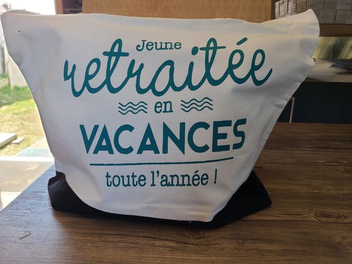 sac jeune retraitée en vacances toute l'année