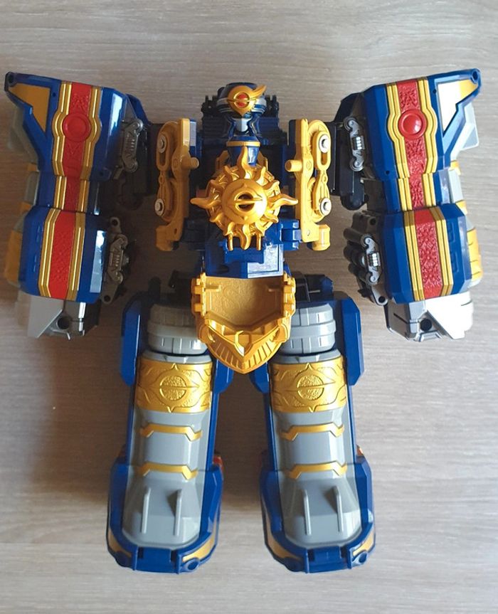 Power Rangers Mystic Force DX Megazord Solar Streak Solaris Bandai 2006 - photo numéro 2