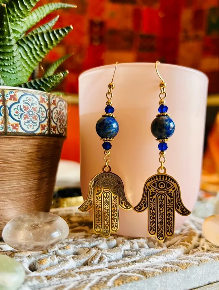 💙🪬Boucles d’oreilles tendance bohème spirituelle Khamsa Lapis-lazuli oriental Vibes earrings🪬💙 - photo numéro 4