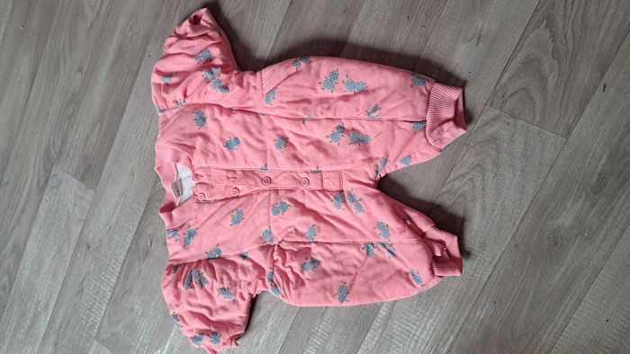 Combinaison rose a fleur