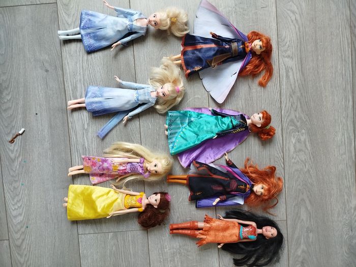 Lot barbie et vêtements