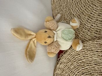 Mini Doudou lapin blanc beige feuille pure KALOO