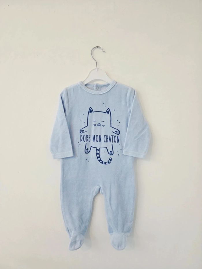 Joli pyjama Bébérêve 9 mois