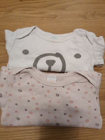 Lot 2 bodies manches longues