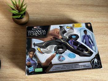 Figurine Shuri et vaisseau black Panther wakanda forever 