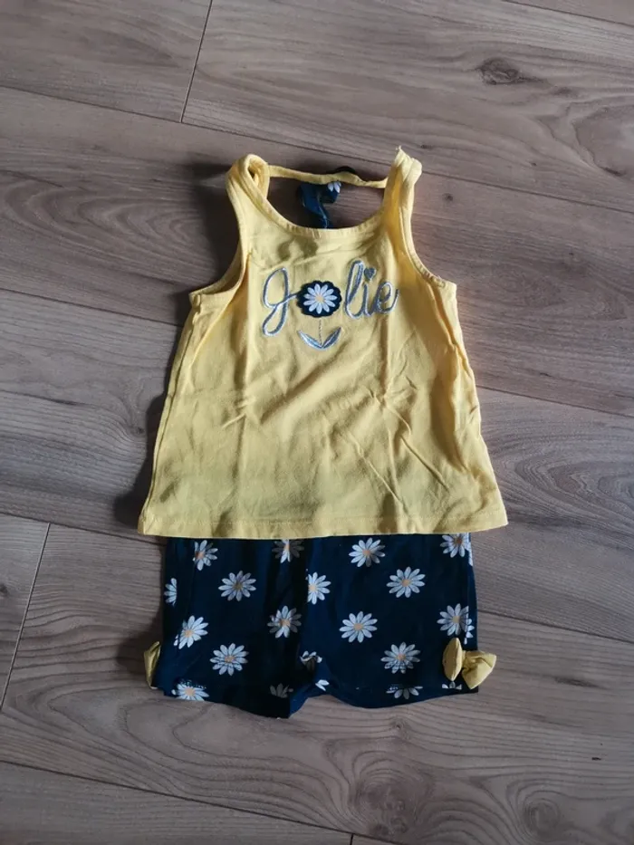 Lot fille printemps/été 2 ans - photo numéro 5