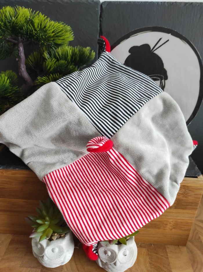 Doudou Mickey Disney Étoile Nuage Rouge Gris Rayure Nicotoy #geektradedoudou - photo numéro 2