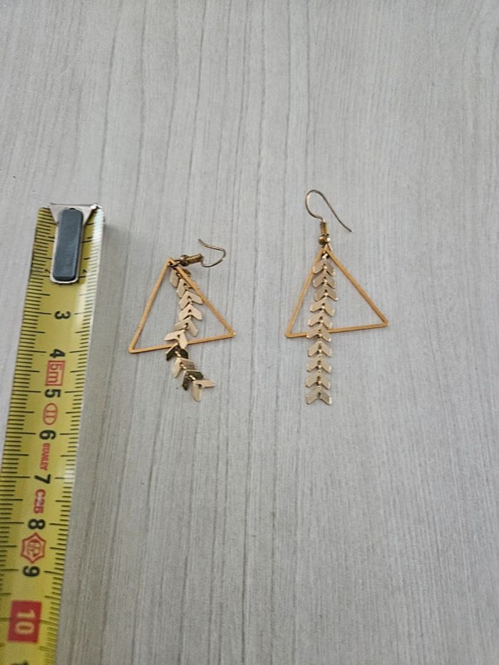 Boucle d'oreille triangle - photo numéro 2