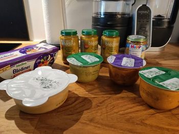 Petits pots bledina 8-12 mois Neufs