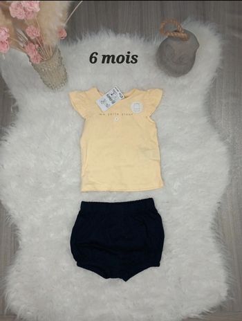 Ensemble été kiabi neuf 6mois