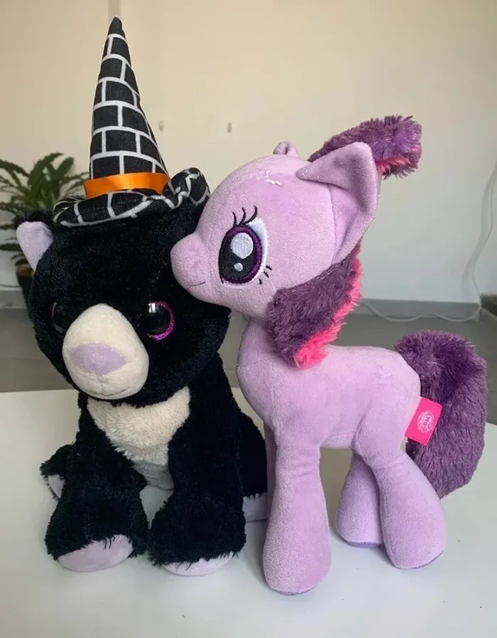 Lot 2 peluches 30 cm