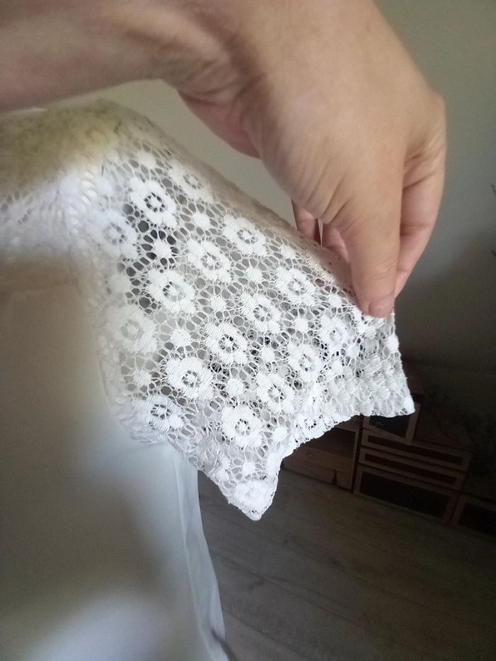 Tee shirt blanc style dentelle Taille 36 - photo numéro 6